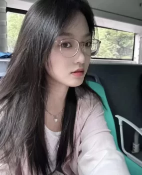 三亚很嫩的妹子